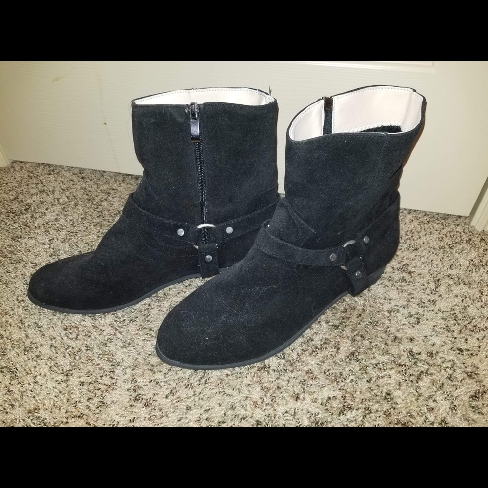 Black Chelsea Boots! Brand new, and never worn